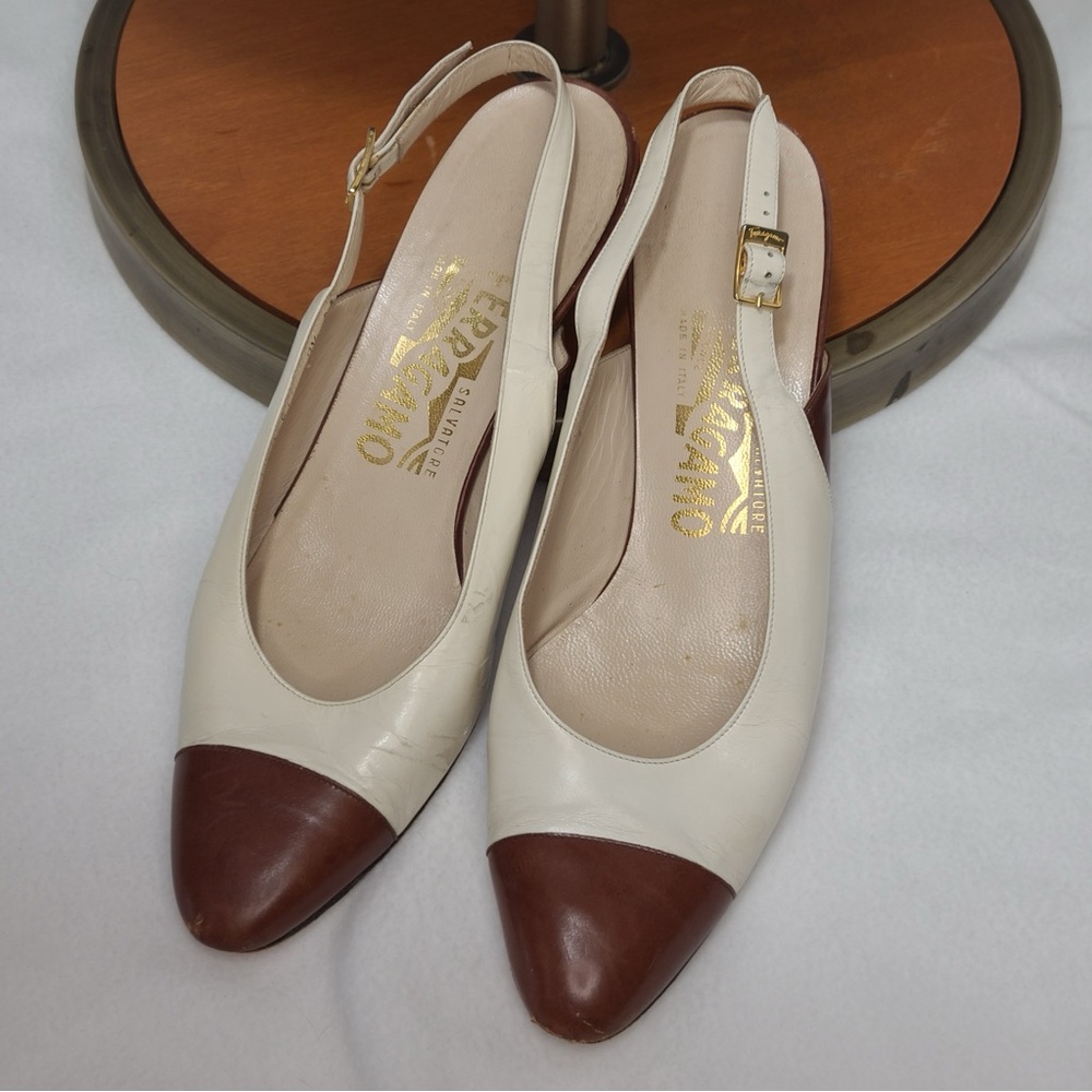 Ferragamo 80s Sling back sz 7.5 AA Shoes w Kitten Heel scratch on toe, see pic